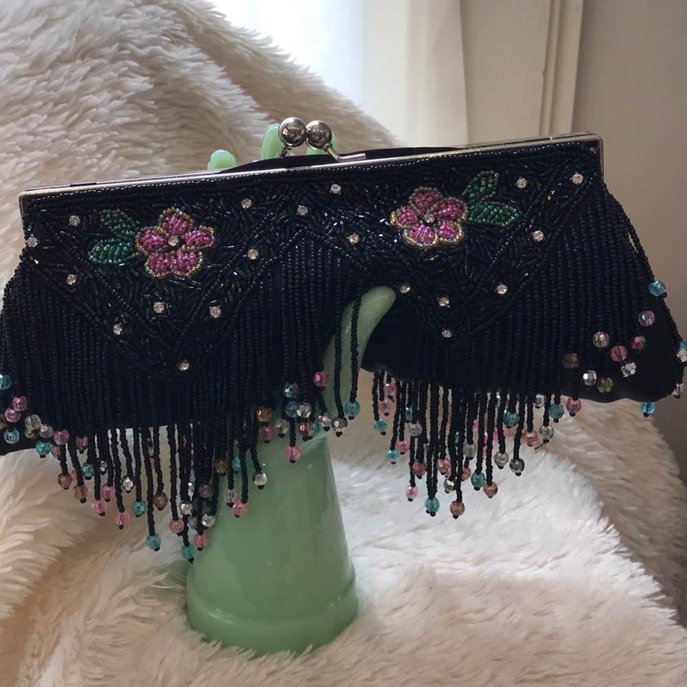 BEADED PURSE - Picture 8 of 9